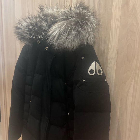 Moose Knuckles Saskatchewan (Regina) Parka - Black with Silver Fox Fur - Picture 8 of 9